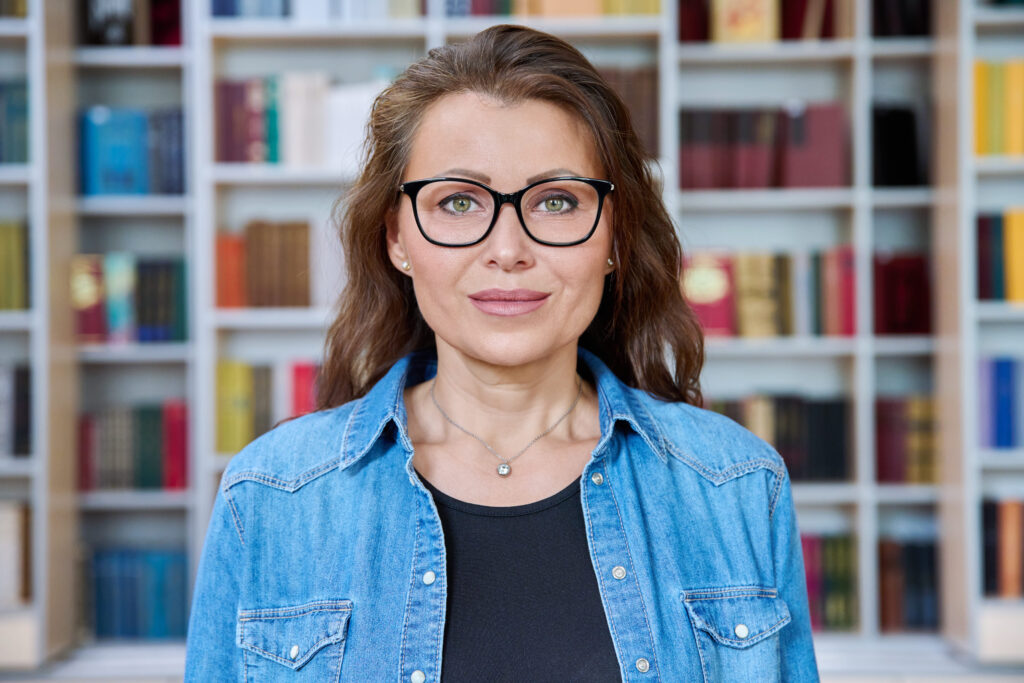 Cosmetic Aesthetics Specialist & Dermal Filler Researcher